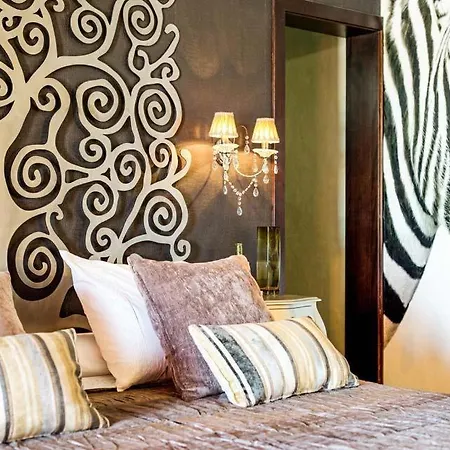 Sleeps 8 Pool Wifi Villa *